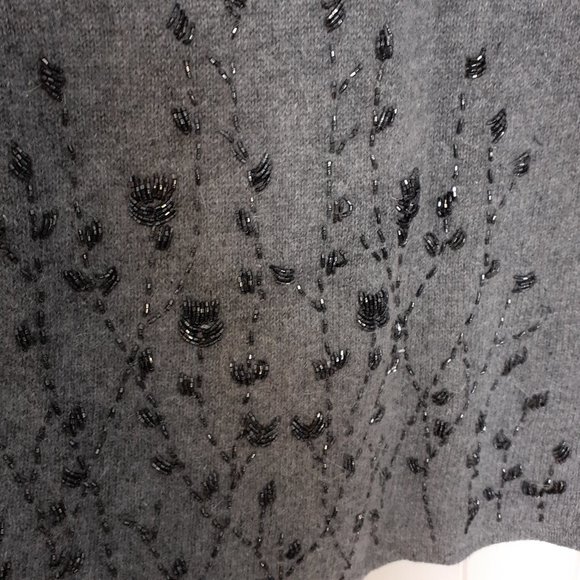 Urban Works Beaded Angora Blend Short Sleeve Round Neck Sweater Gray Size XL - Picture 5 of 8